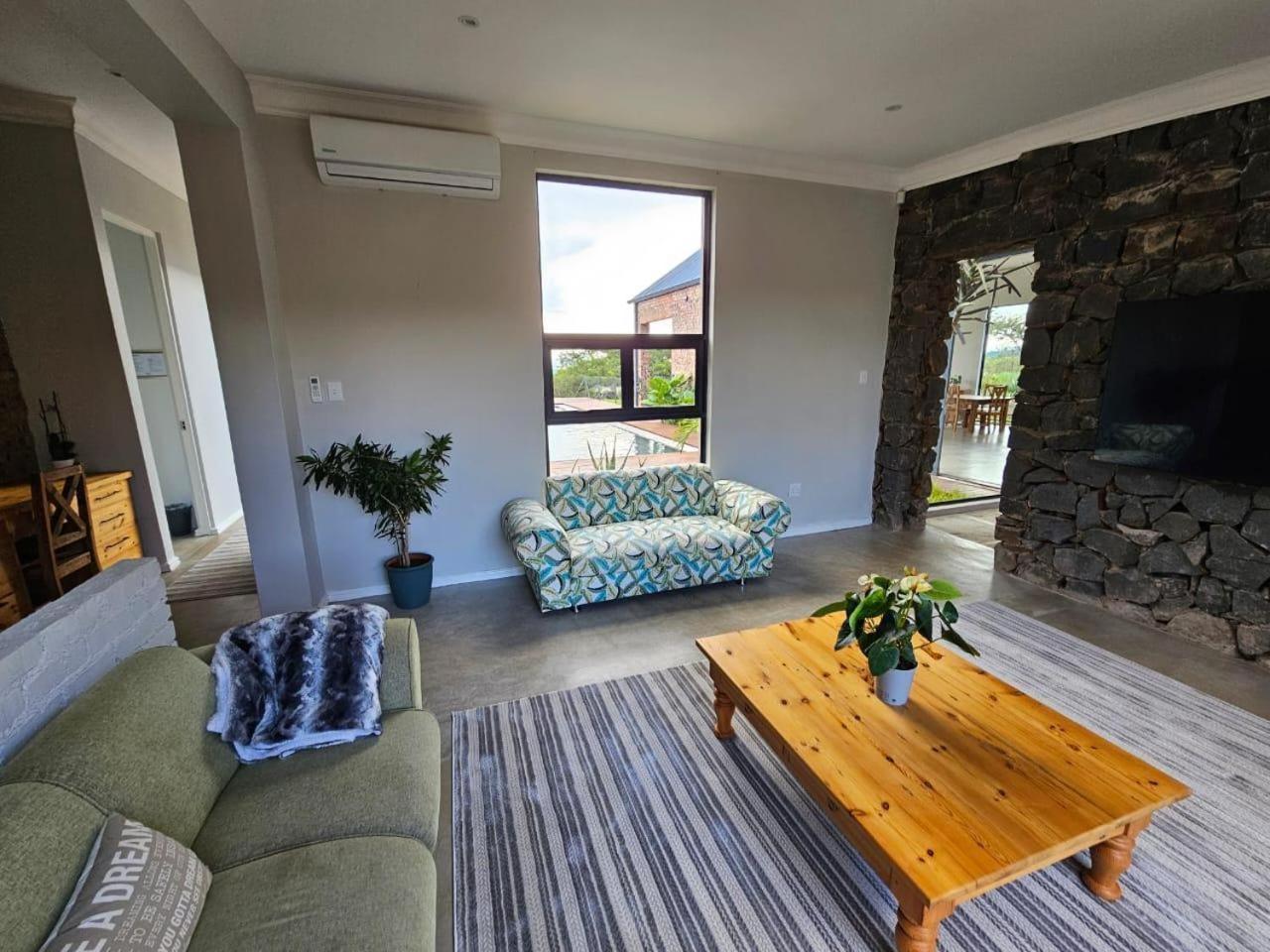 ליידיסמית Hilltop House מראה חיצוני תמונה